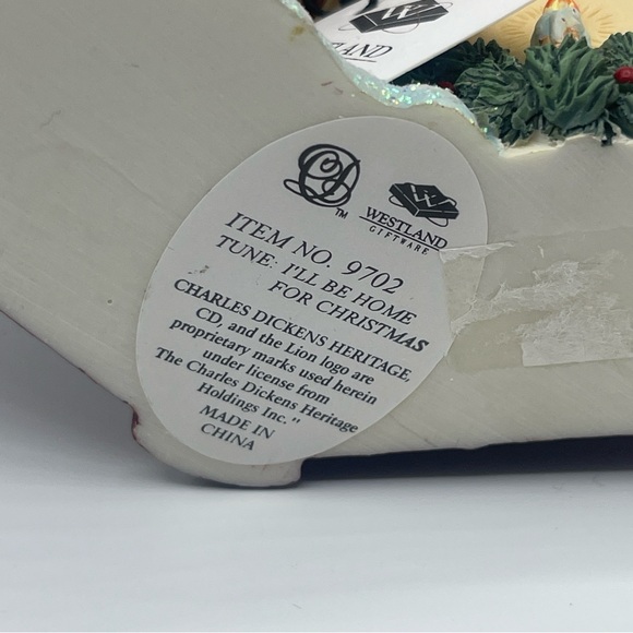 Westland Giftware Music Box Charles Dickens Heritage Christmas Carol Fig… - Picture 10 of 10